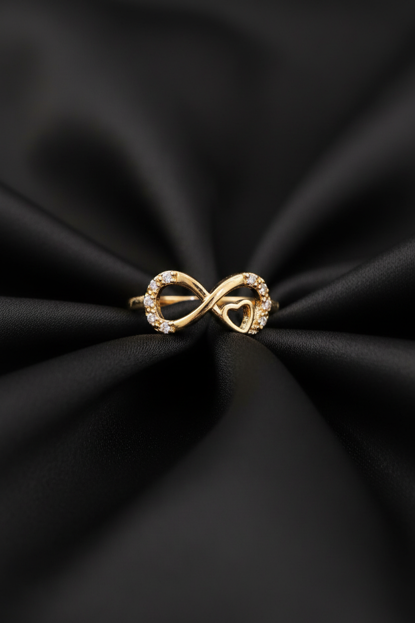 Gold Ring - 10 Luxury Product Photo - Mobile Optimized